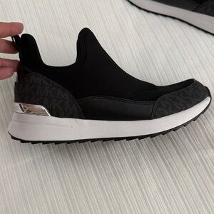 Michael Kors Black & White Slip-On Knit Runner Sneakers